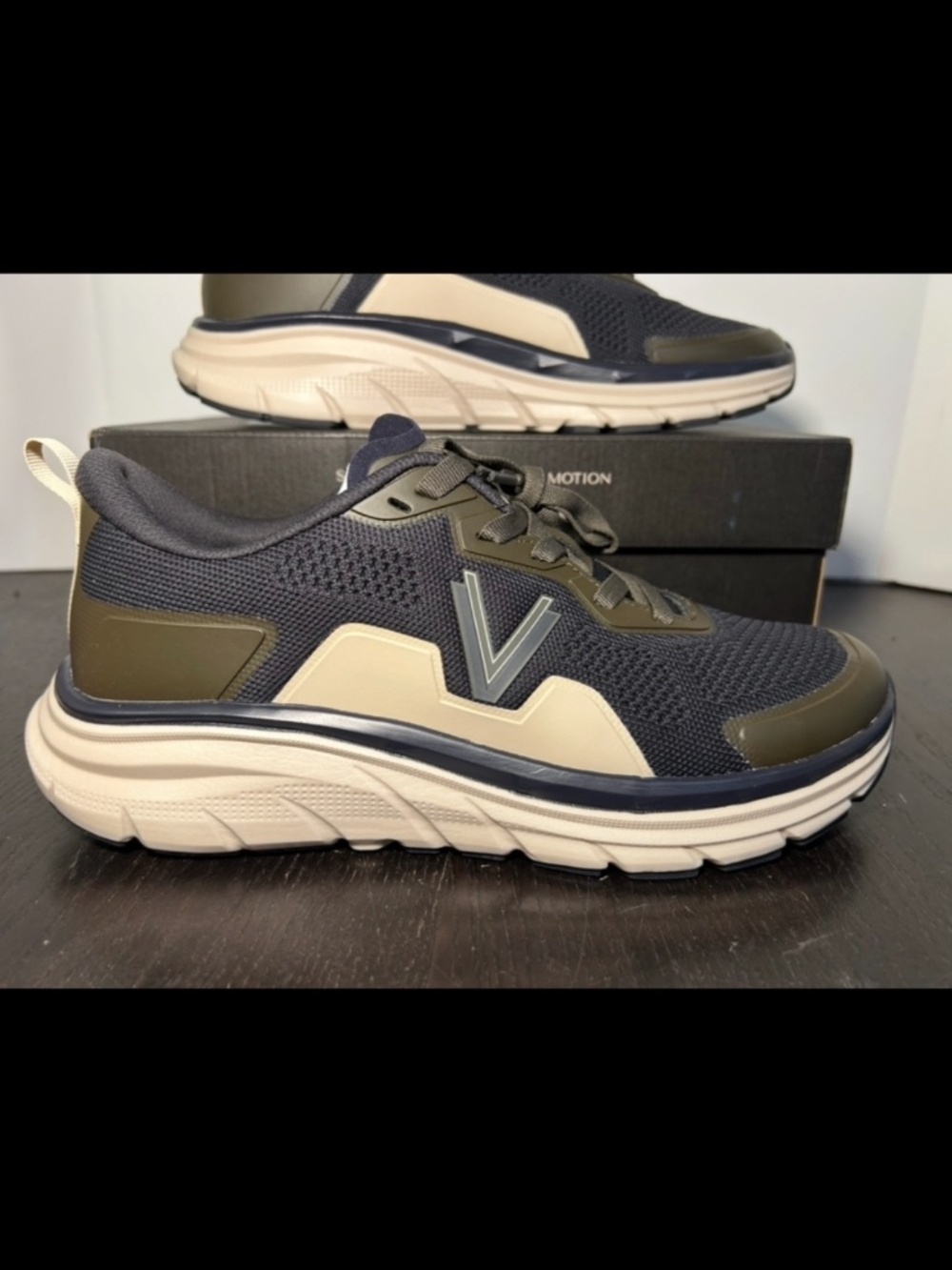 Vionic Walk Max Water Repellent Sneakers Phantom Gray/Dark Khaki Mens 10W Wide
